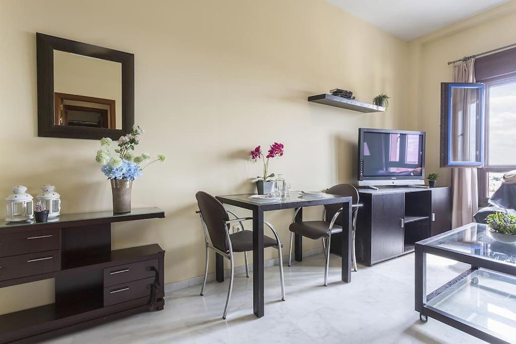 Apartamento El Mirador, Recepcion 24 H, Piscina, Wifi Y Parking Interior Bormujos Ngoại thất bức ảnh